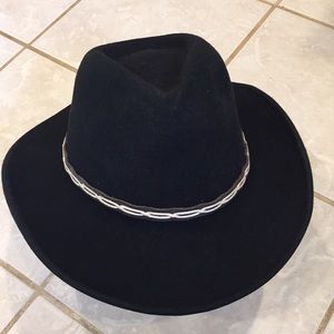 Black MinneTonka Western style hat made in USA